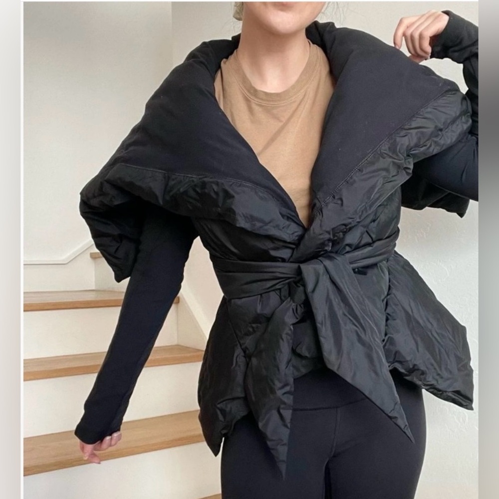 Lululemon Down to the Studio Wrap Jacket - Size 6